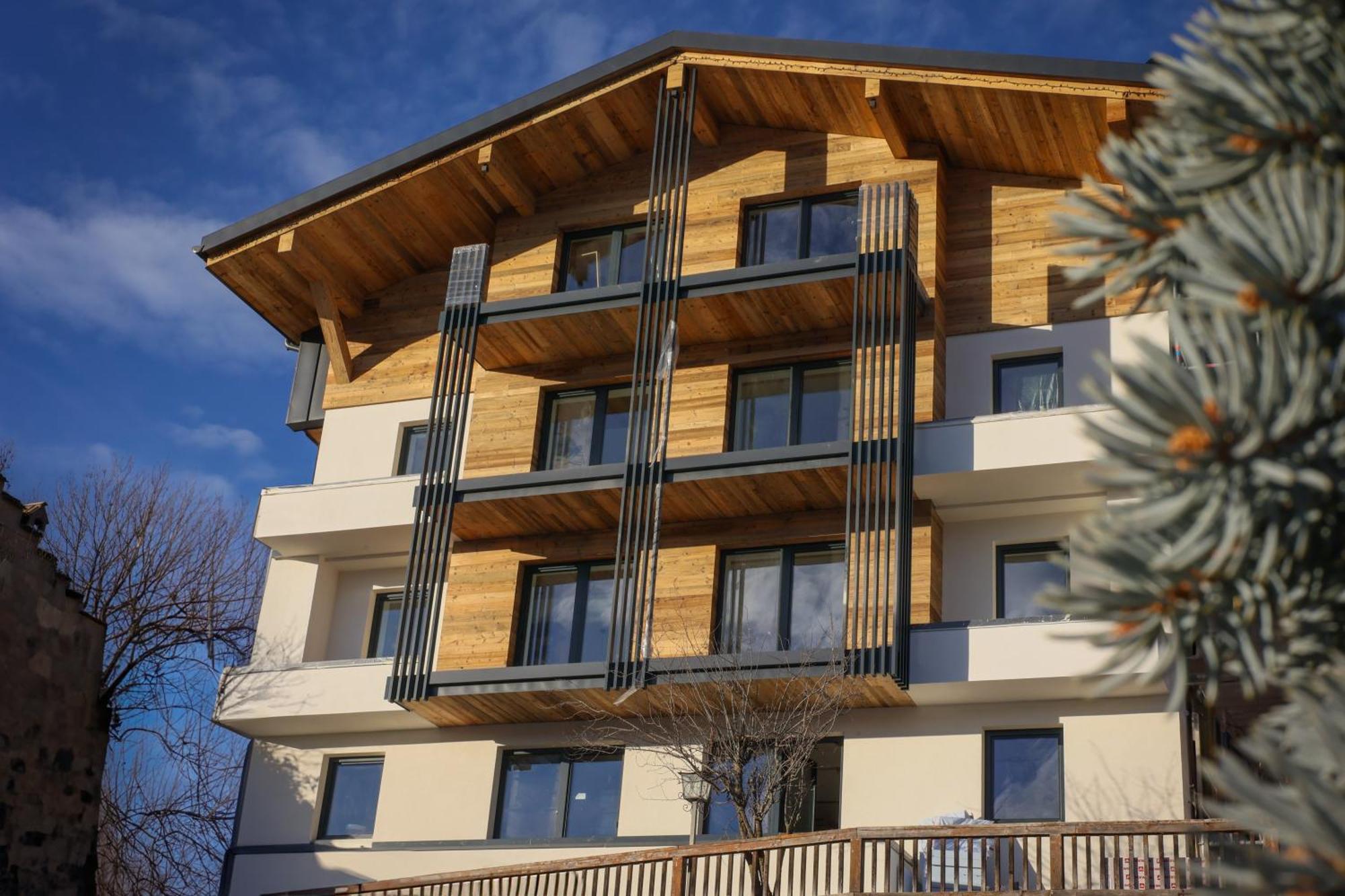 Hotel Alpino Varena Esterno foto