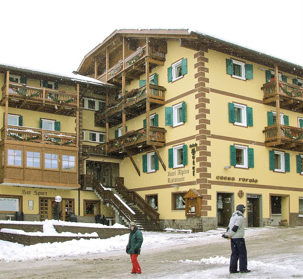 Hotel Alpino Varena Esterno foto