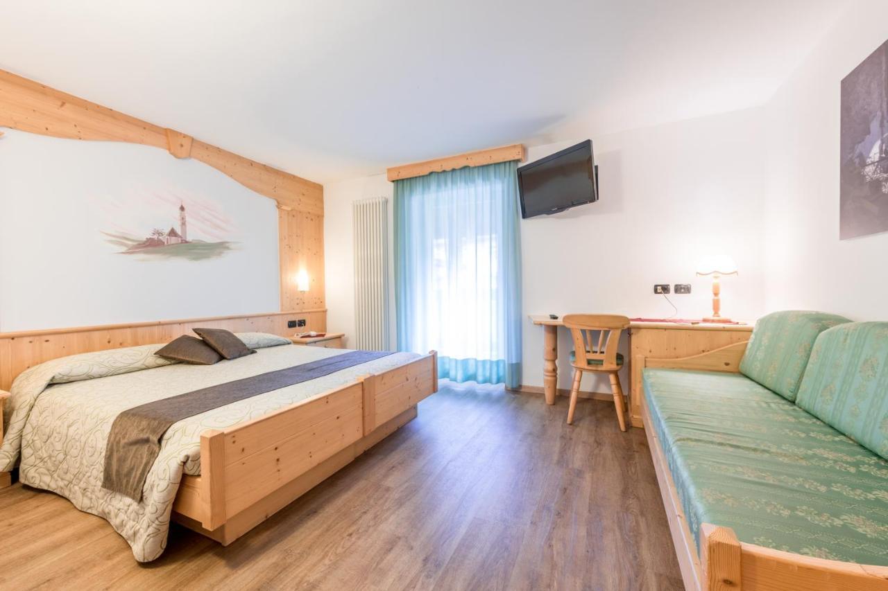 Hotel Alpino Varena Esterno foto