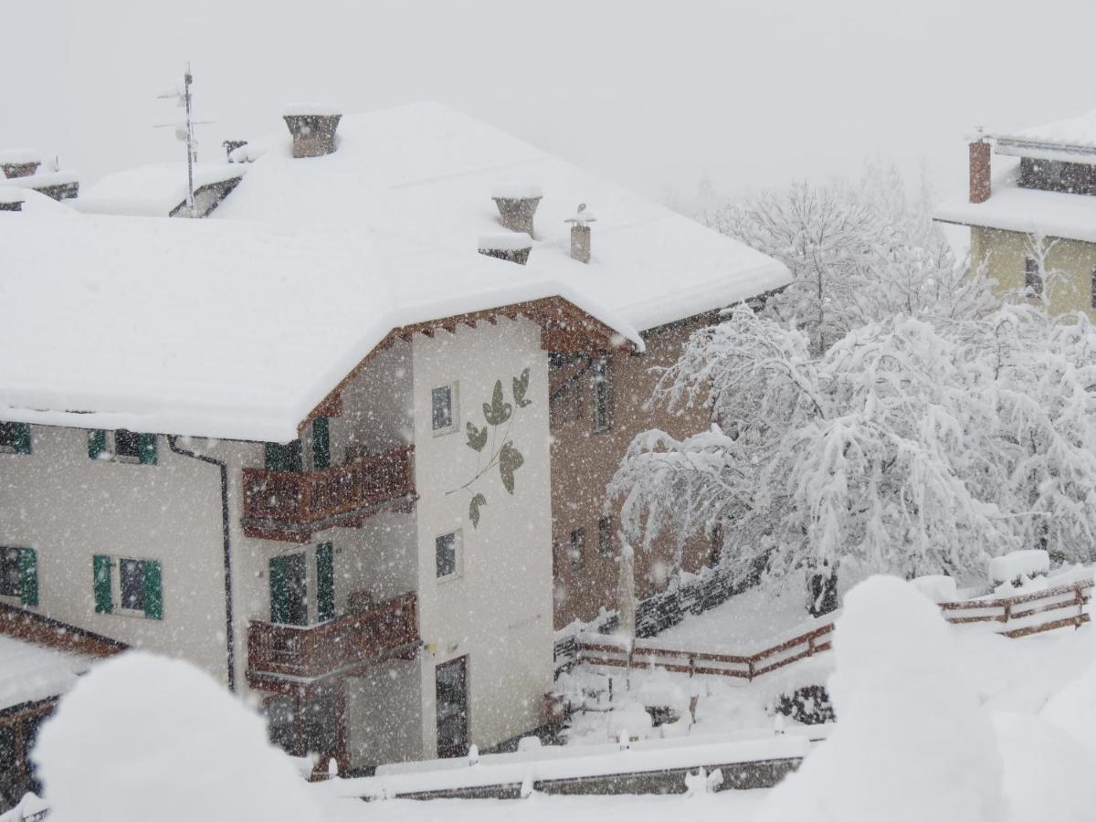 Hotel Alpino Varena Esterno foto